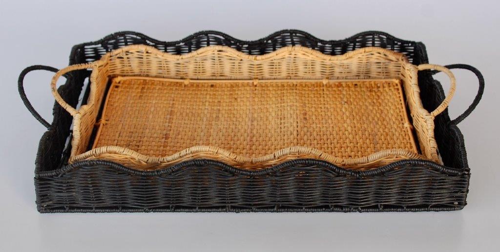 S/2 Black & Natural Cane Scallop Trays